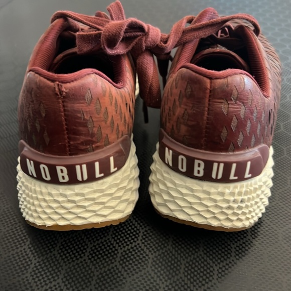 Maroon leather Nobull running shoes size 8.5 - Picture 3 of 6